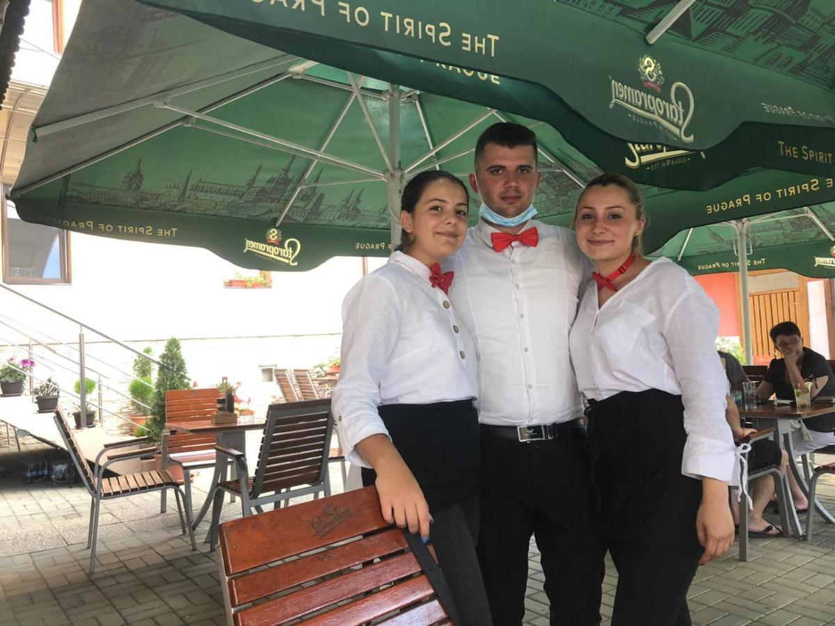 Pensiune Restaurant Indus Окна-Сибьюлуй Экстерьер фото